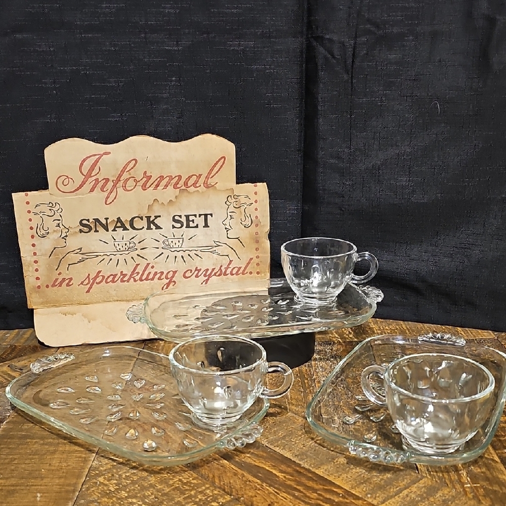 VTG - Elegant Glass Snack Set- Tea Set